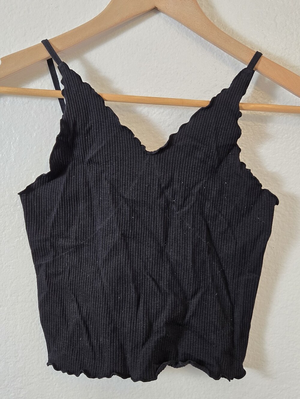 Active Basic Cropped Ruffle Hem Adjustable Strap Spaghetti Top
